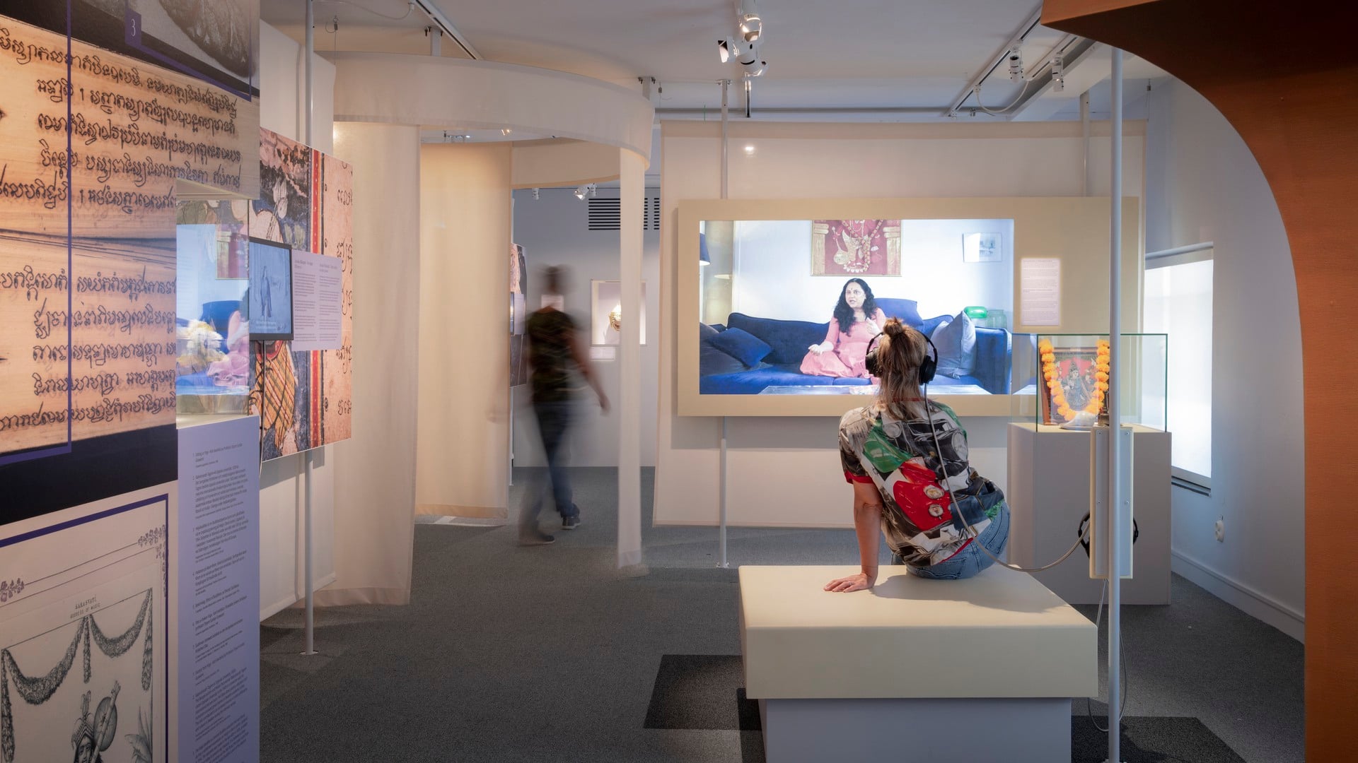 pressbilder inför återöppnandet av Östasiatiska museet 2026, utställningen I våra liv