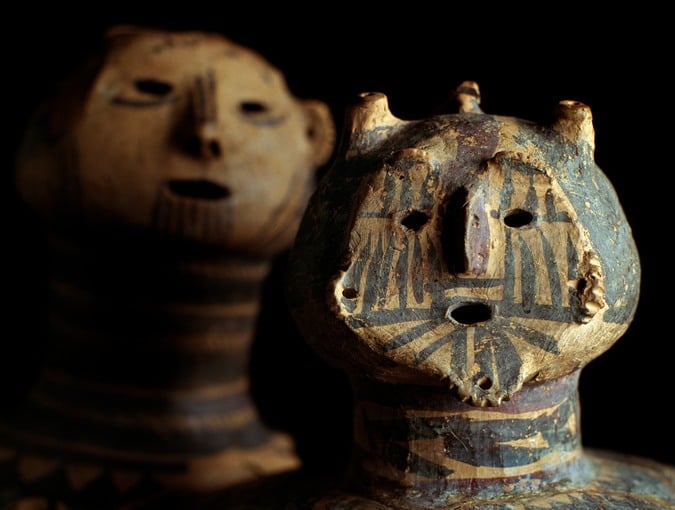 Two objects from the museum collection. Photo.