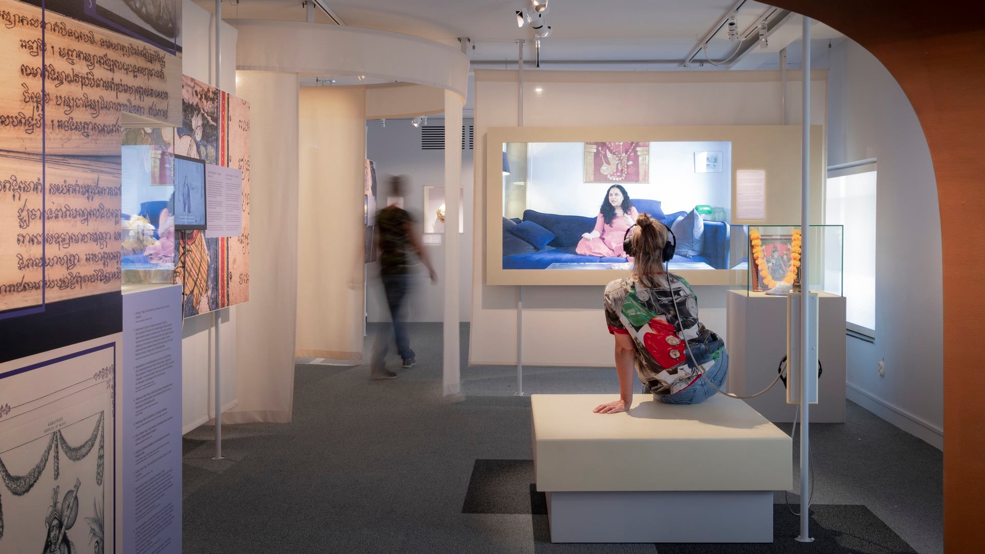 pressbilder inför återöppnandet av Östasiatiska museet 2026, utställningen I våra liv