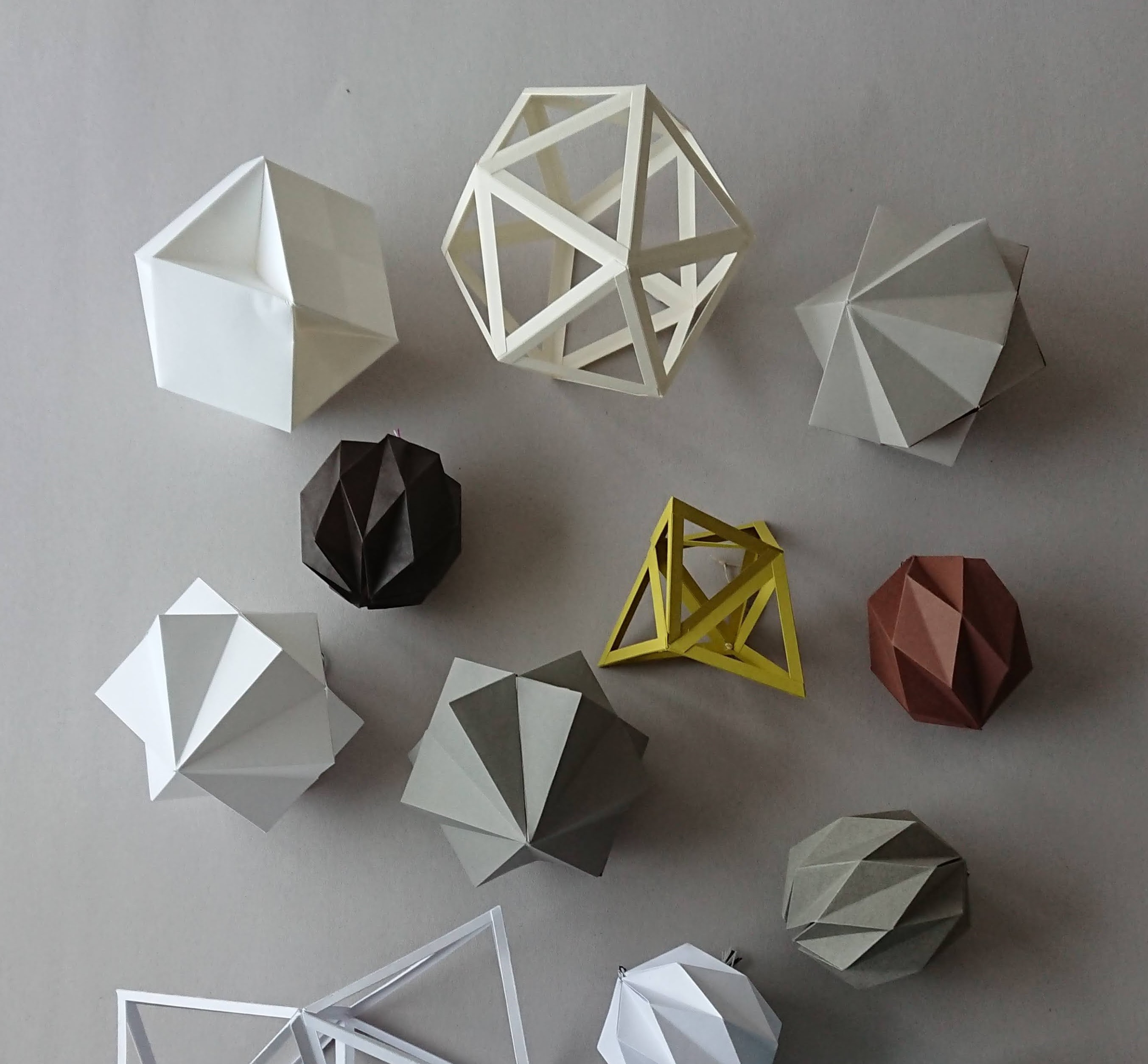 Dekorbild origami julpyssel